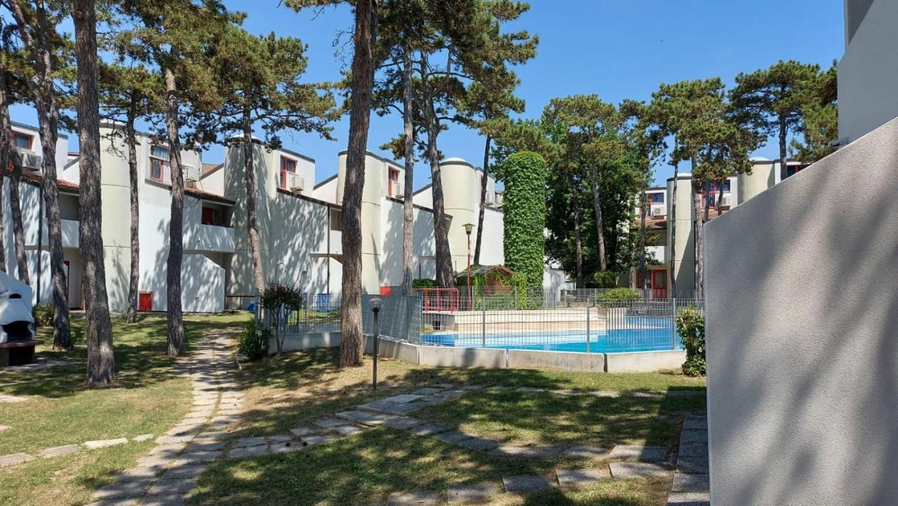 Holiday Village Lignano Sabbiadoro Ngoại thất bức ảnh