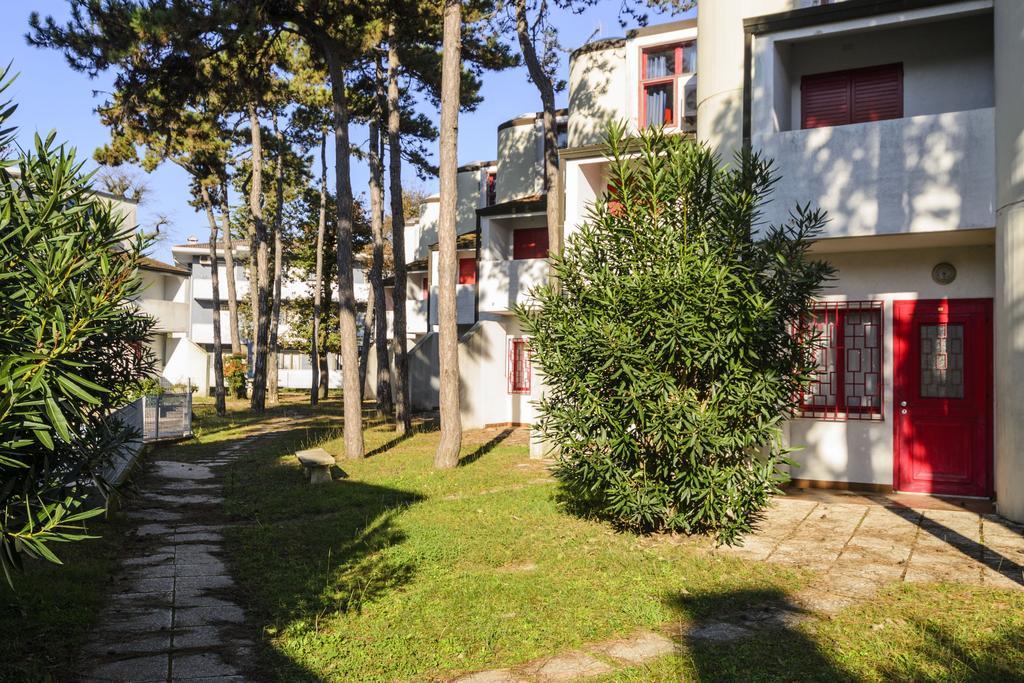 Holiday Village Lignano Sabbiadoro Phòng bức ảnh